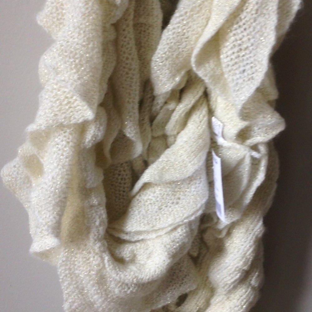 Infinity Loop Ruffle Edge Knitted Stretch Scarf - Picture 2 of 3